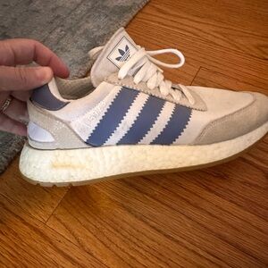 adidas I-5923
Cloud White Raw Indigo (Women's)